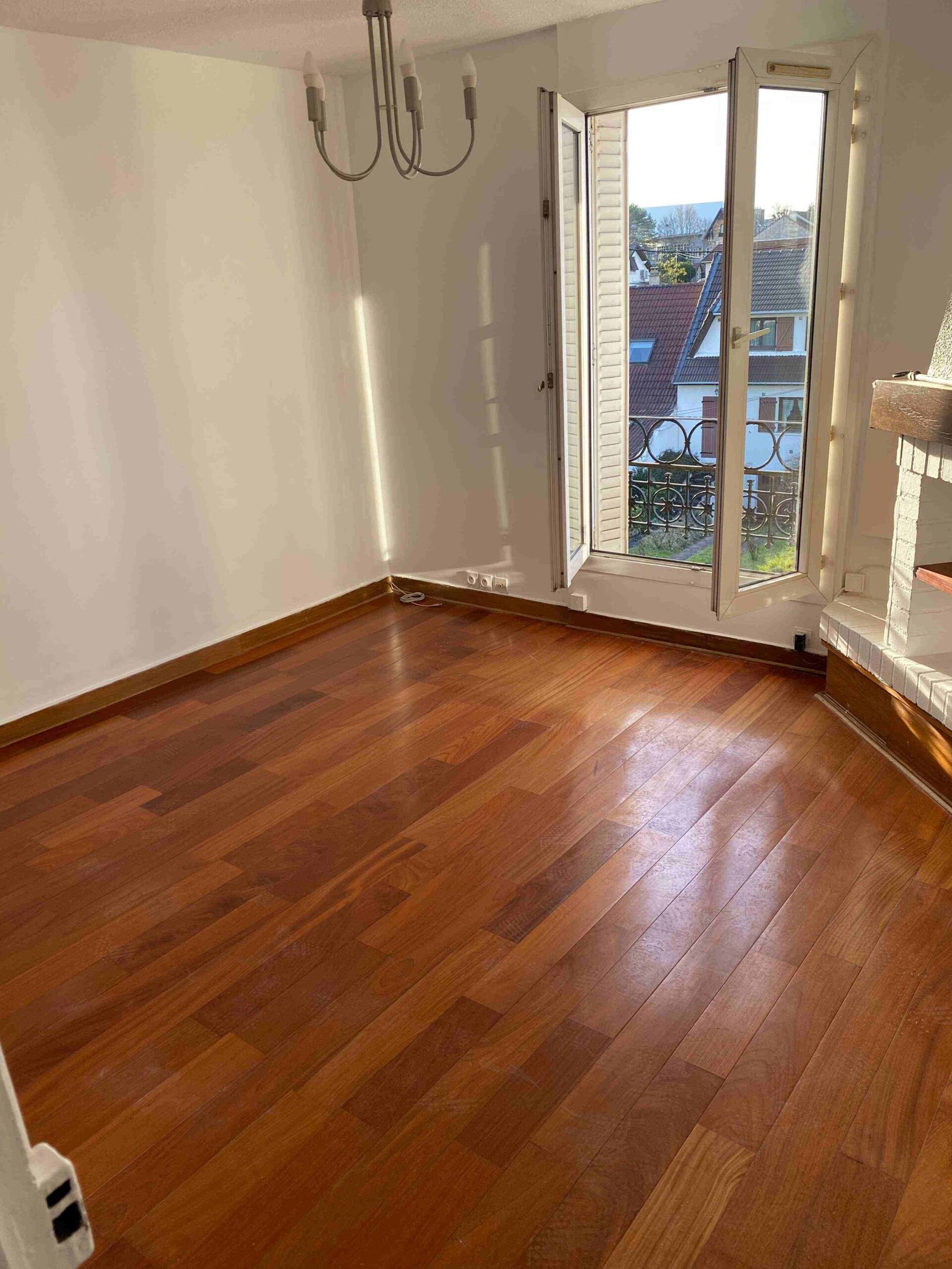 Salon avant rénovation — Champigny-sur-Marne