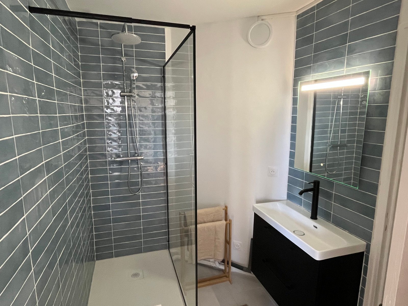 Salle de bain après rénovation — Villiers-sur-Marne